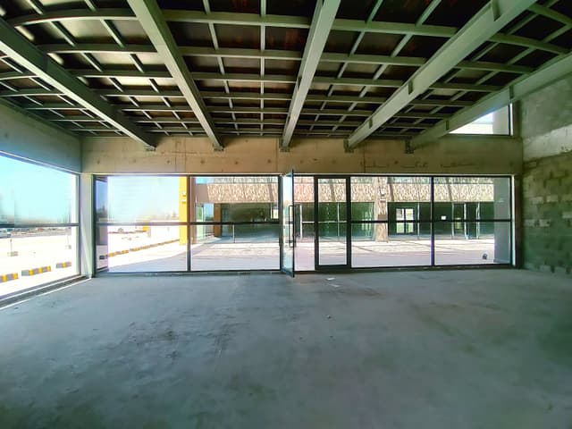معرض تجاري للإيجار 