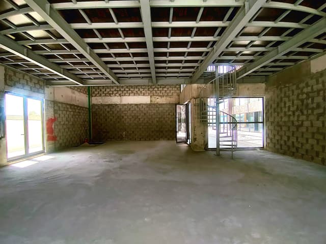 معرض تجاري للإيجار 