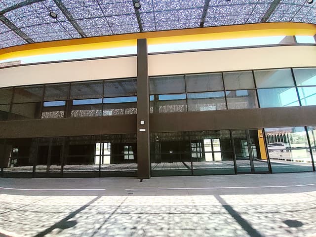 معرض تجاري للإيجار 