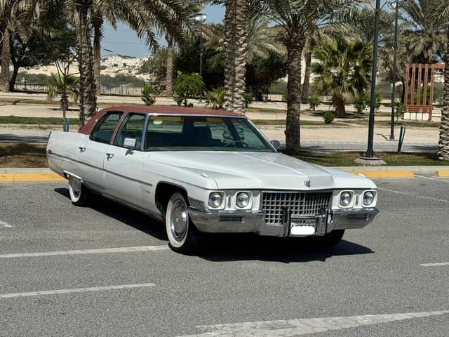كاديلاك فليتوود 1971 (أبيض)