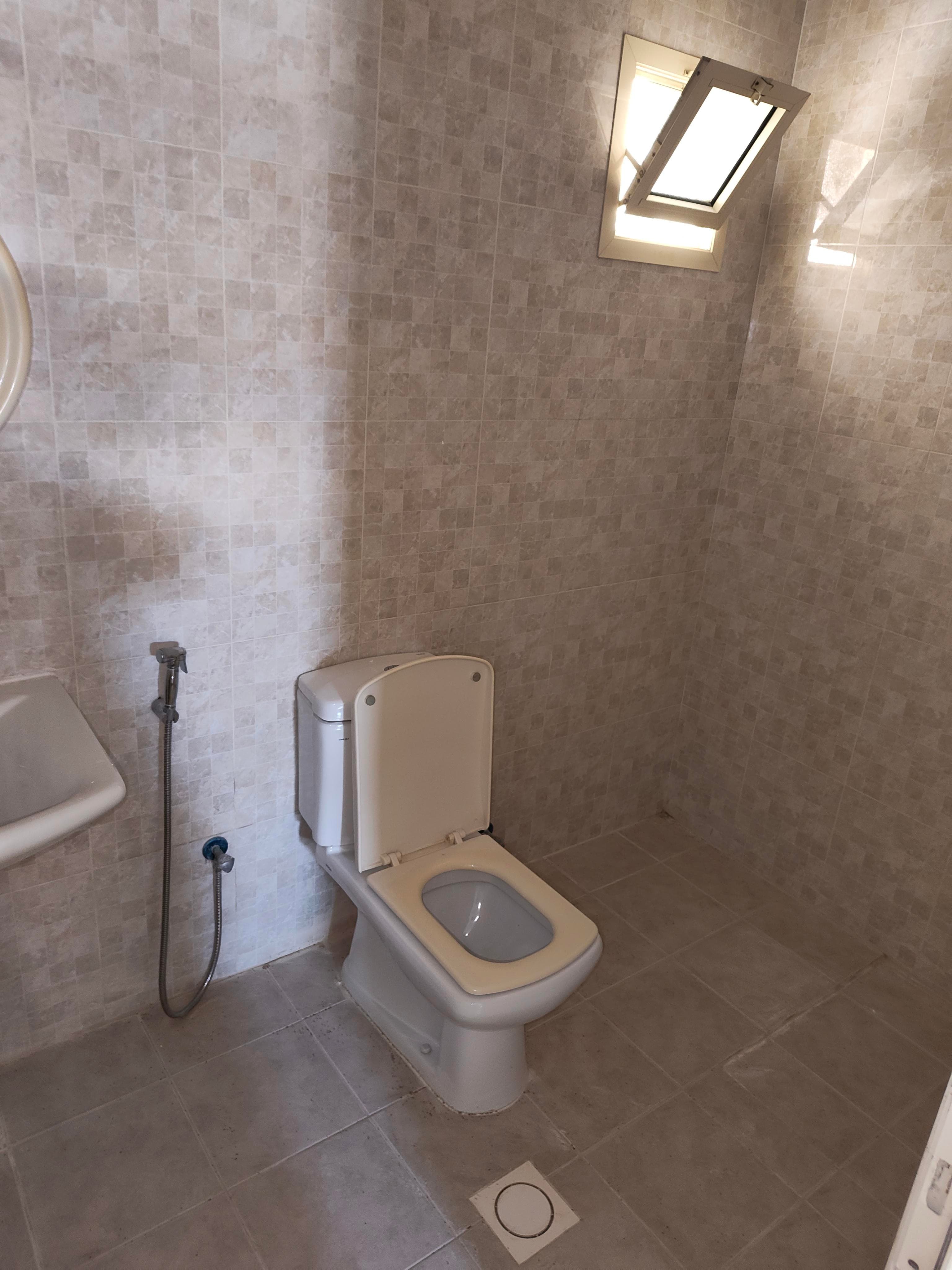An elegant apartment for rent in Bu Kawar 7