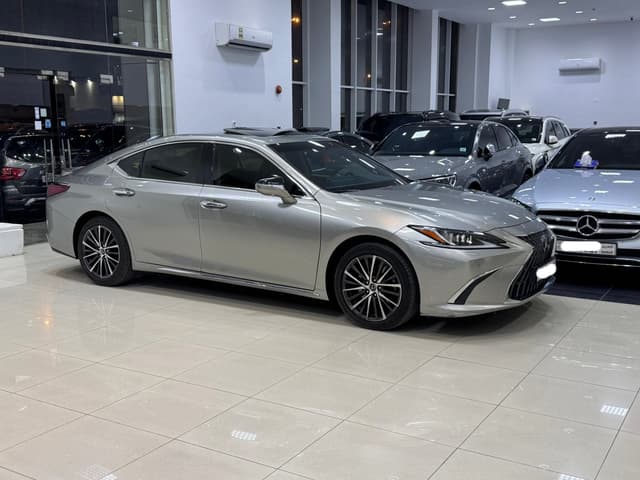 لكزس ES-350/2023 (فضي)