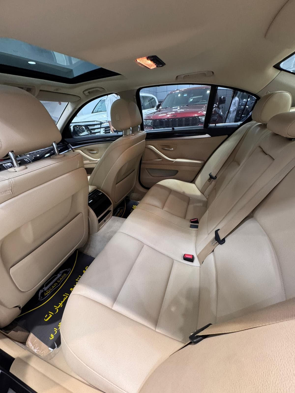بي إم دبليو 520i 2015 (أبيض) 2