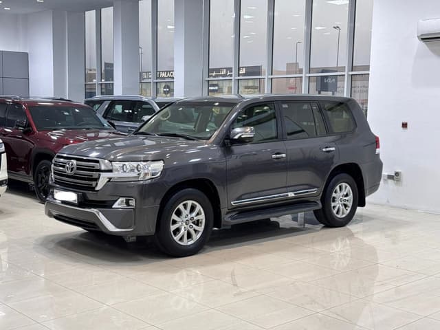 تويوتا لاند كروزر GX-R 2018 (رمادي)