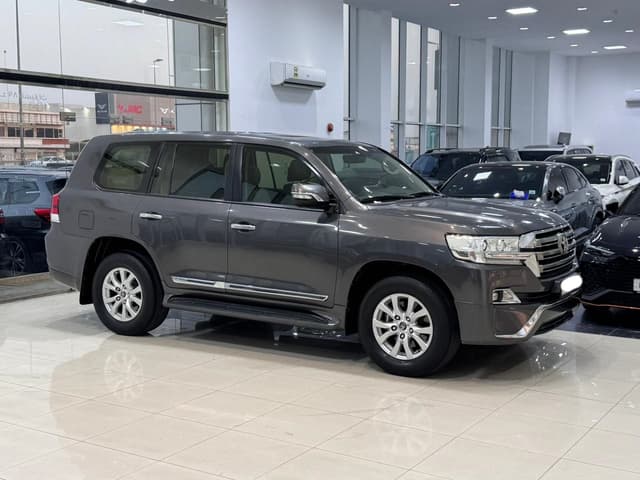 تويوتا لاند كروزر GX-R 2018 (رمادي)
