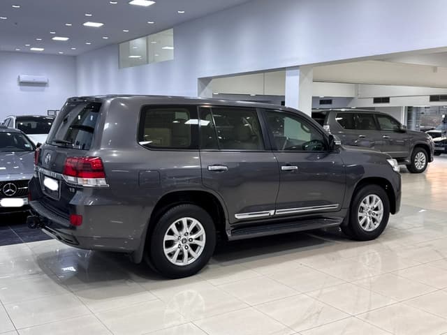 تويوتا لاند كروزر GX-R 2018 (رمادي)
