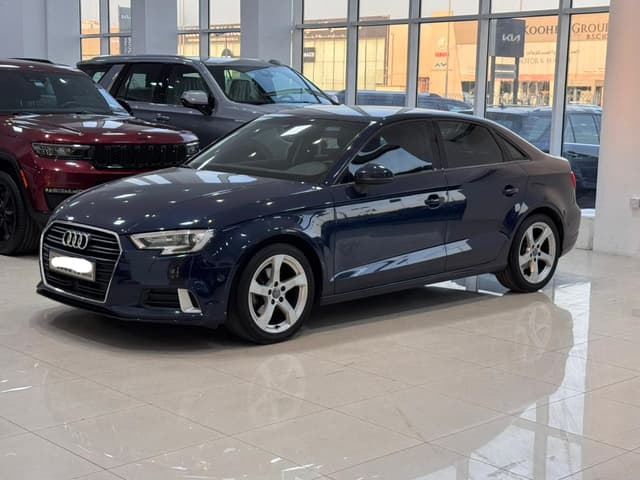 أودي A3/2020 (أزرق)