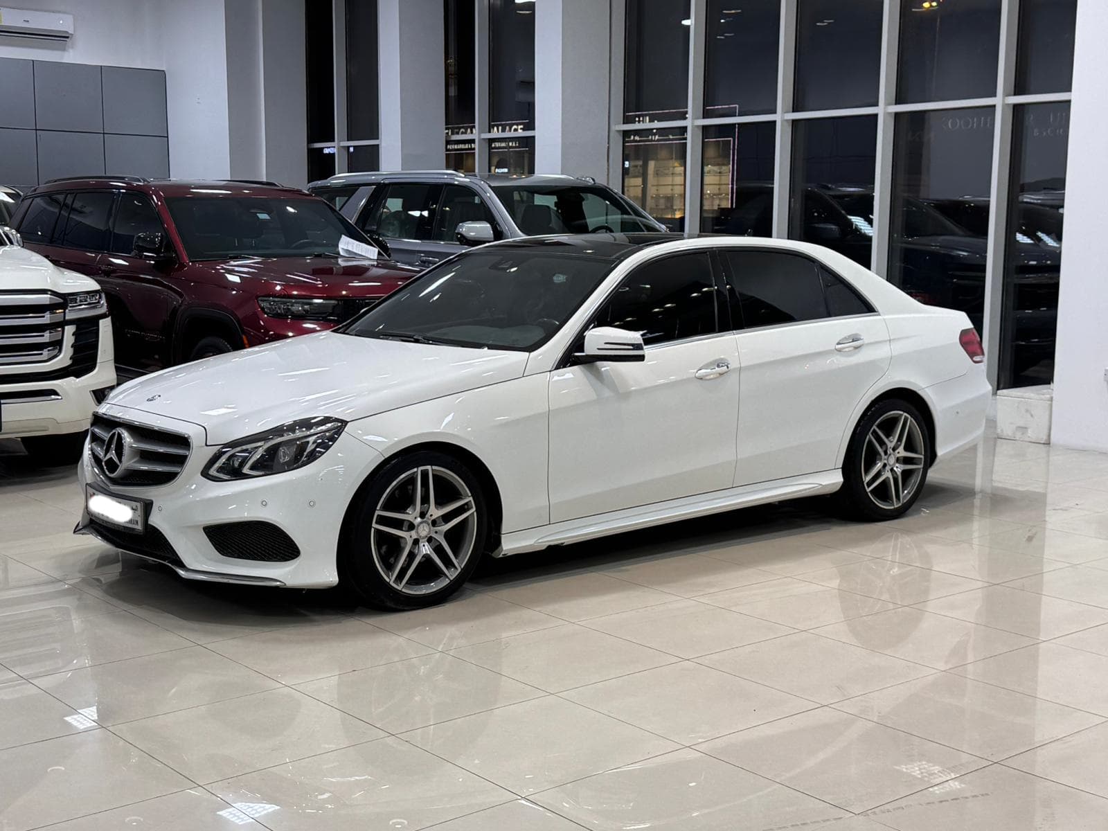 مرسيدس بنز E-300 AMG 2015 (أبيض) 5
