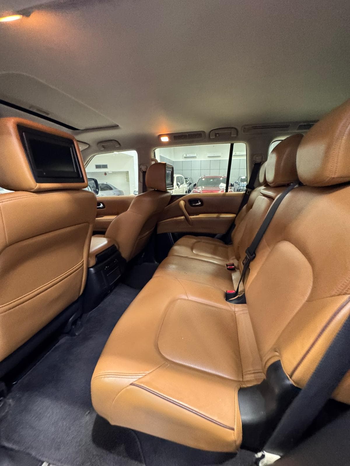 Nissan Patrol Platinum 2016 (Silver) 0