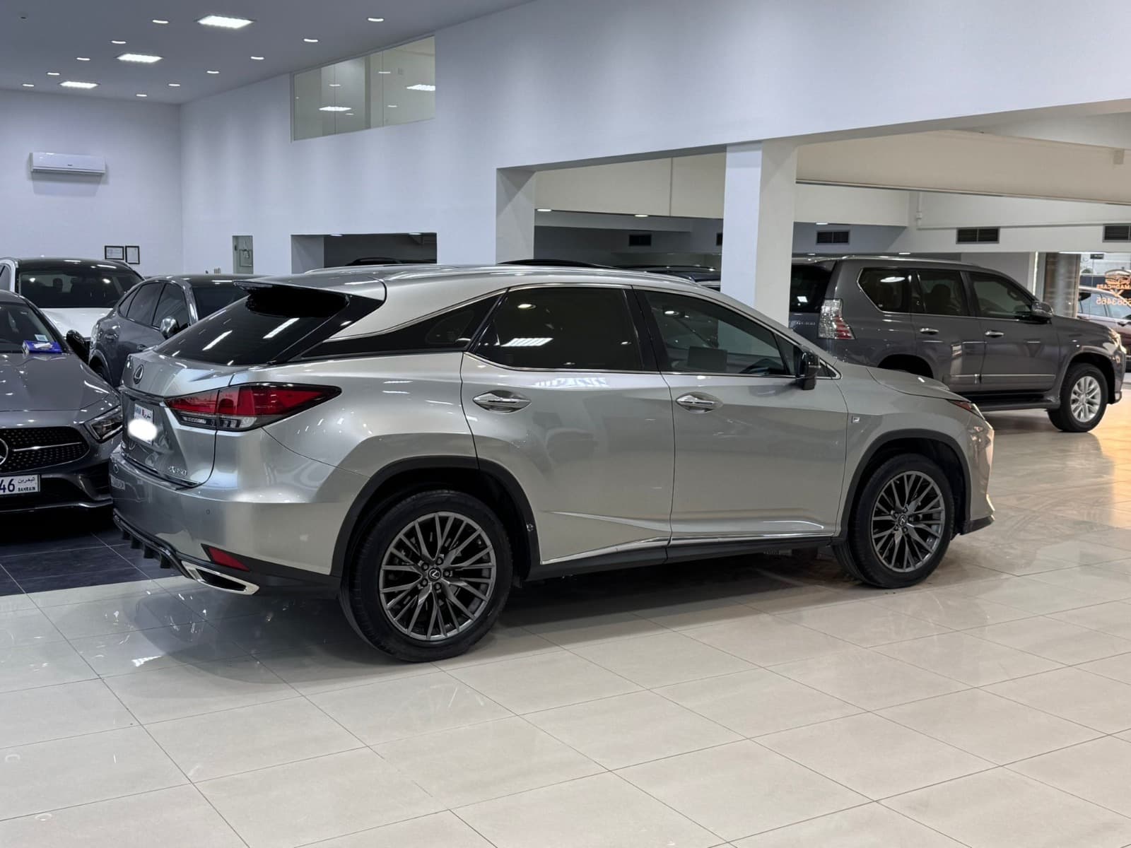 للبيع سياره لكزس RX-350/ 2022  3