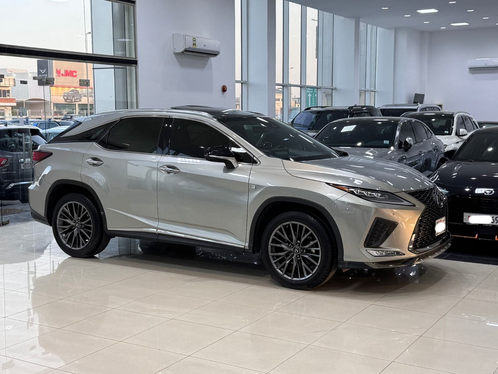 للبيع سياره لكزس RX-350/ 2022  7