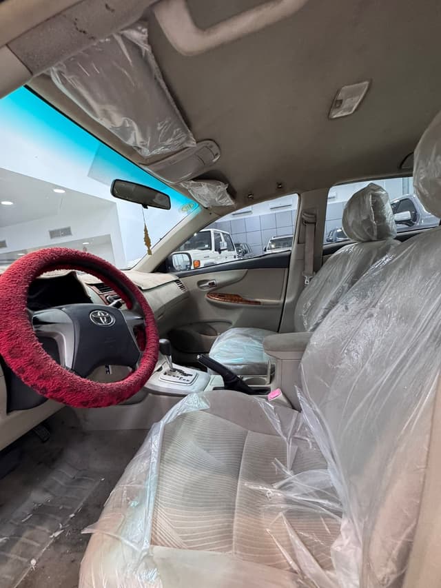 Toyota Corolla XLI 2012 (White)