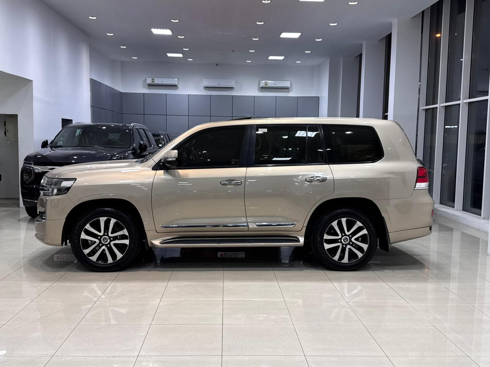  Toyota Land Cruiser GXR 2019  2
