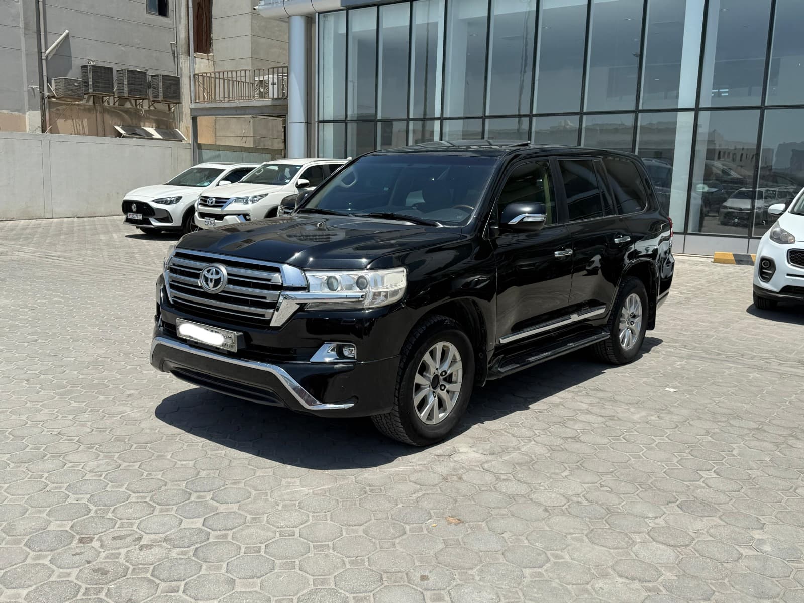 تويوتا لاند كروزر GXR 2018  4