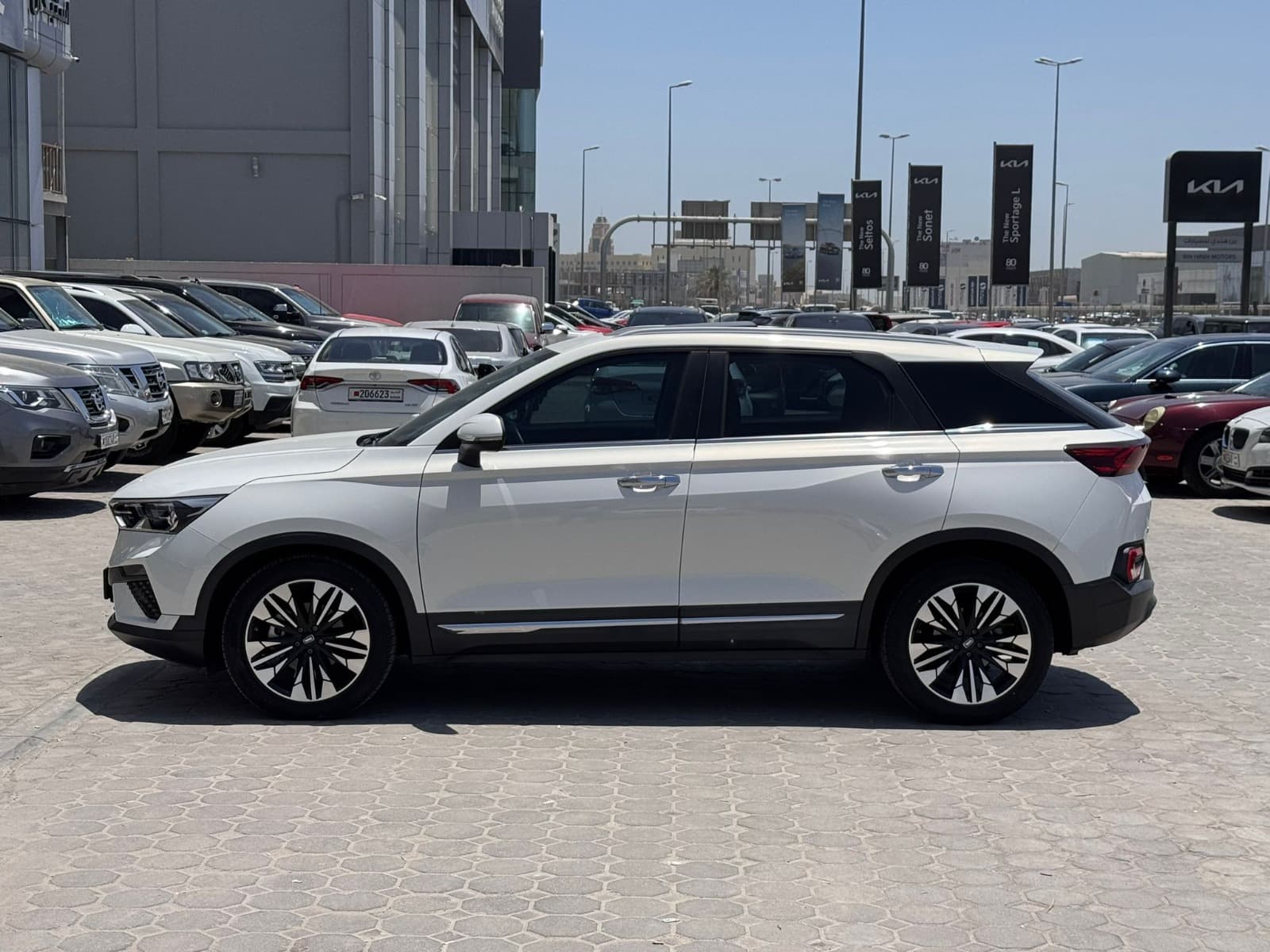 Bestune T 77 model 2023 0