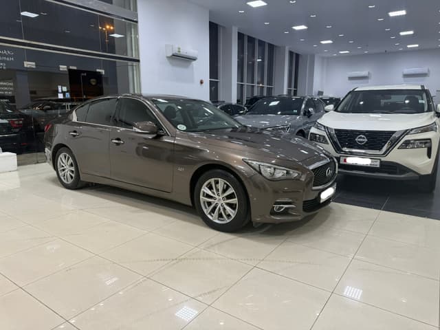 Infiniti Q50/2016  