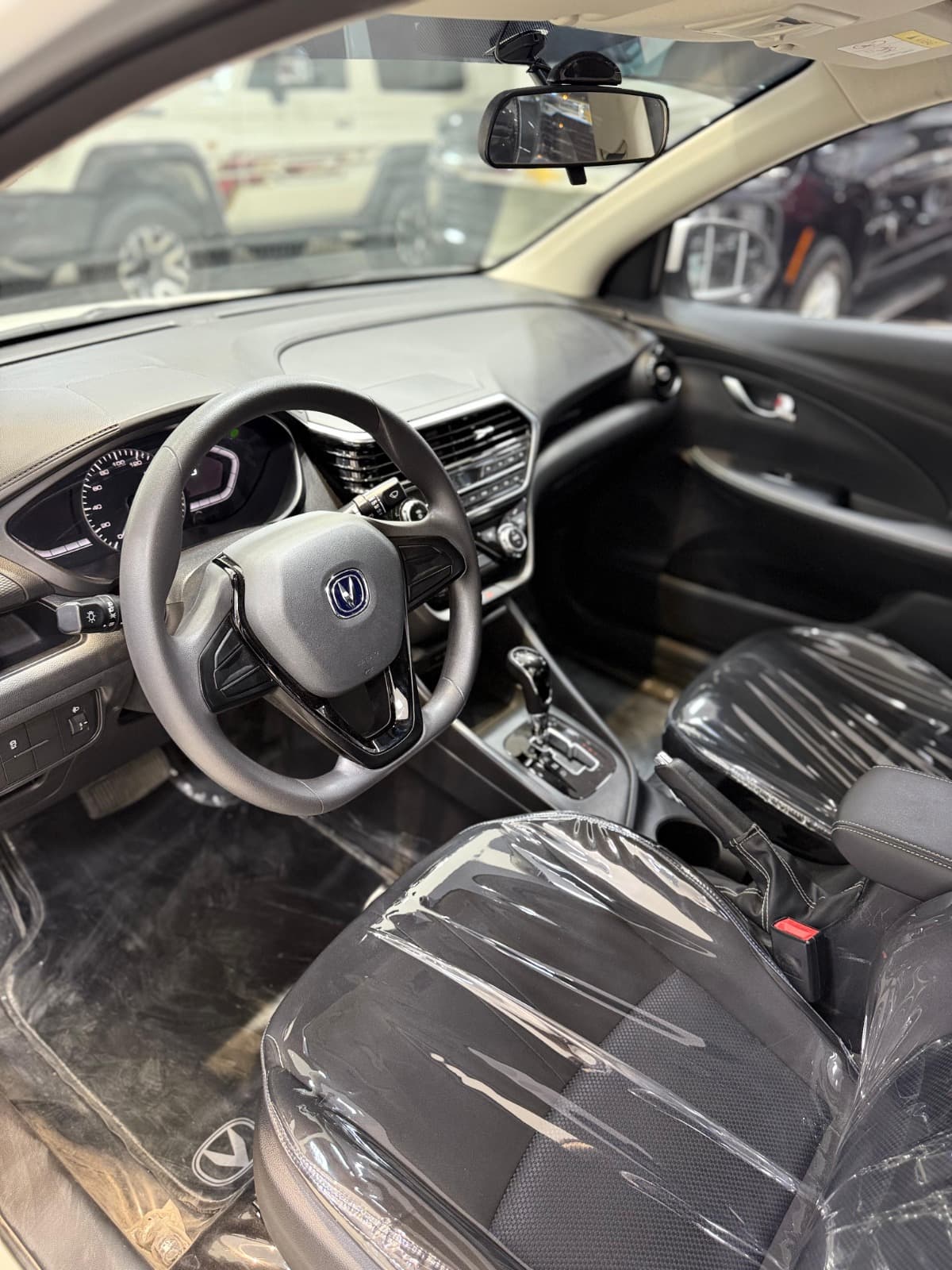 For sale the CHANGAN ALSEVEN 2025 (white) 5