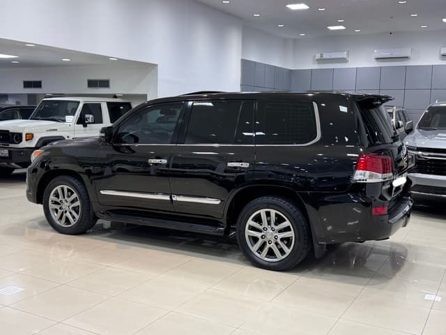 لكزس LX-570 2012 