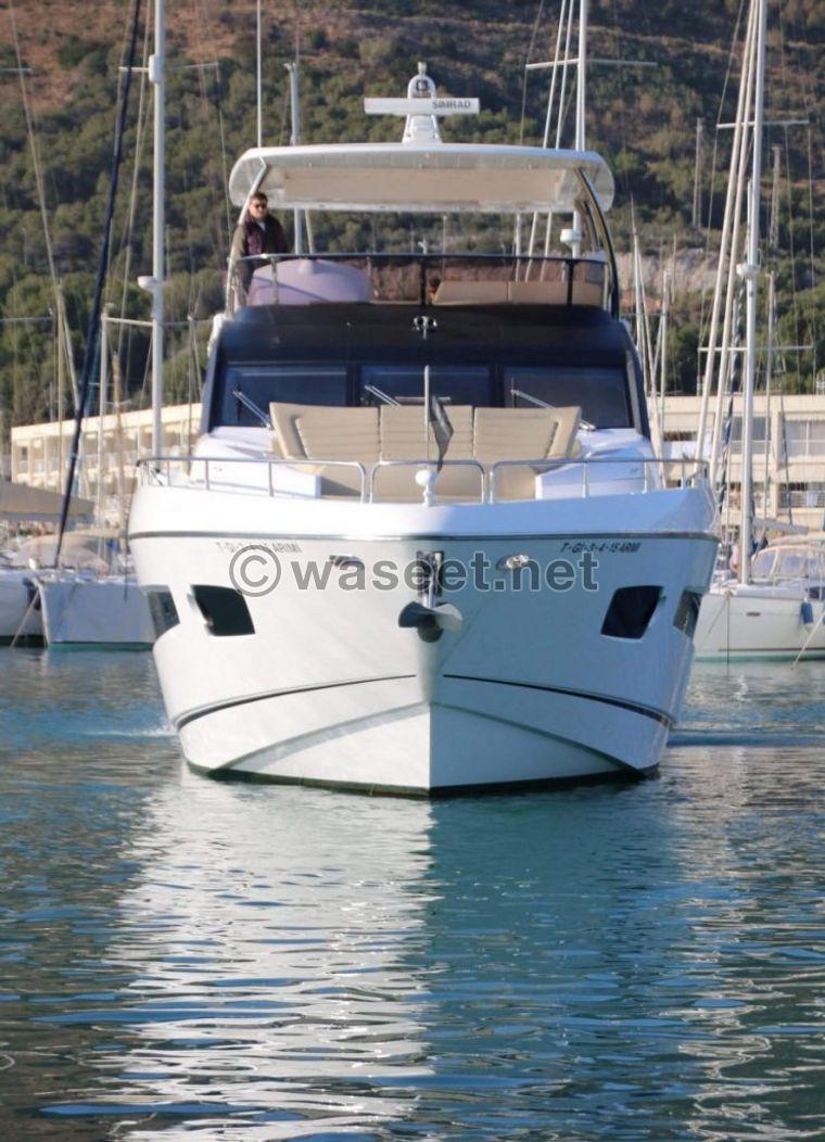 For sale Sunseeker 75 yacht 2