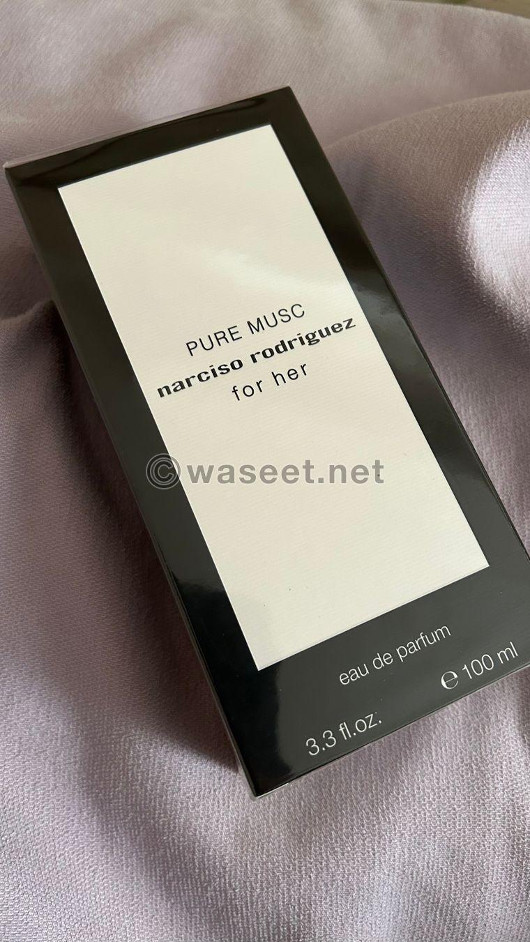 Narciso Pure Musk perfume 1