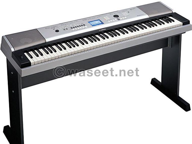 Grand digital piano 0