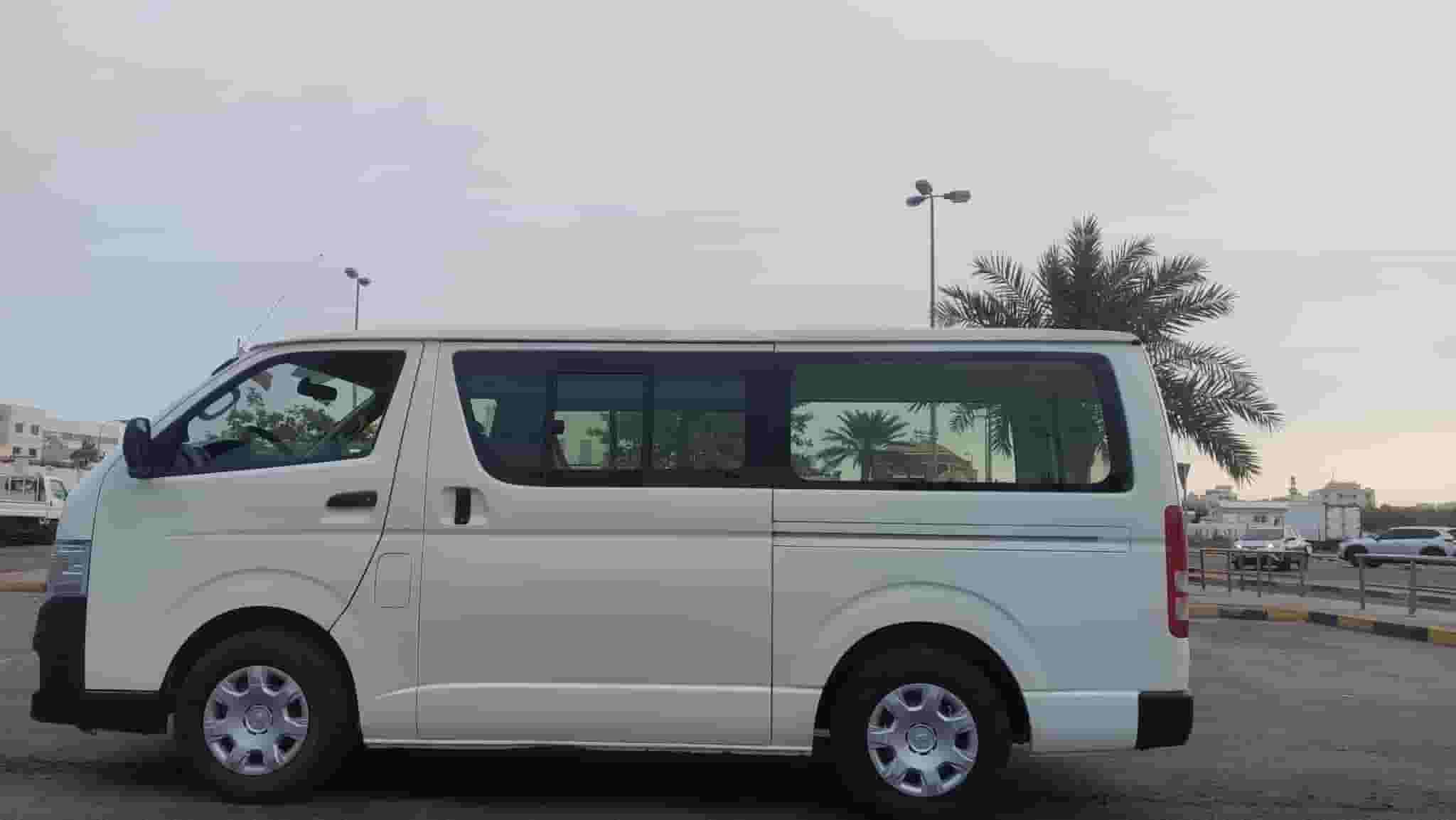 TOYOTA HIGH-ACE BUS TOYOTA HIGH-ACE BUS