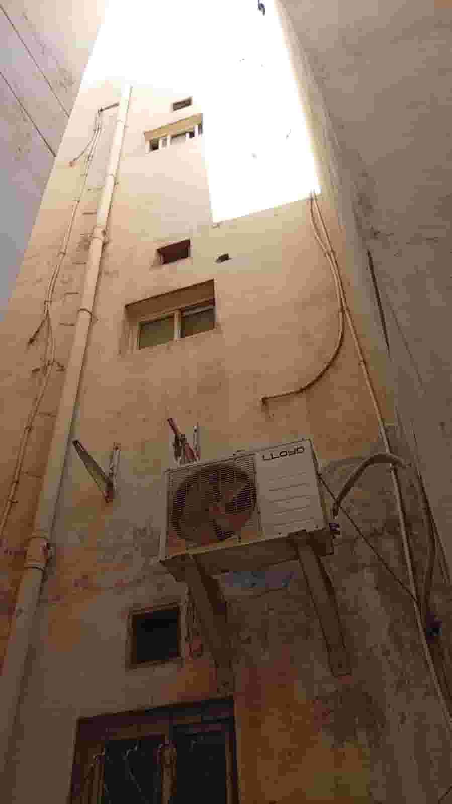 Building for sale in Manama market Building for sale in Manama market