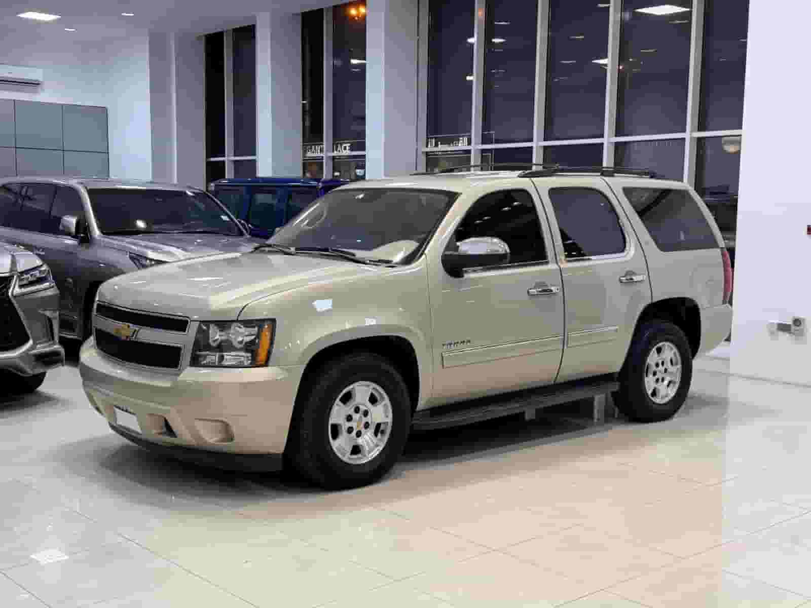 شيفروليه تاهو LT 2012 (ذهبية) شيفروليه تاهو LT 2012 (ذهبية)