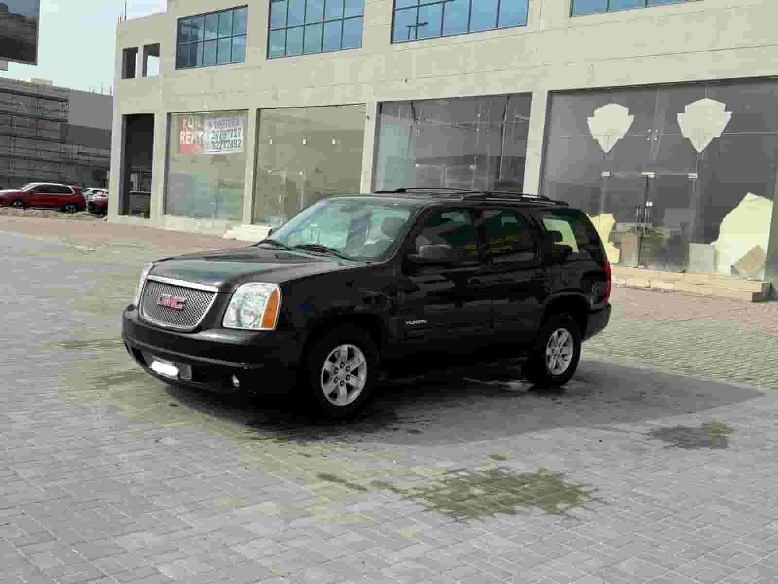 GMC Yukon 2014 (Black) GMC Yukon 2014 (Black)