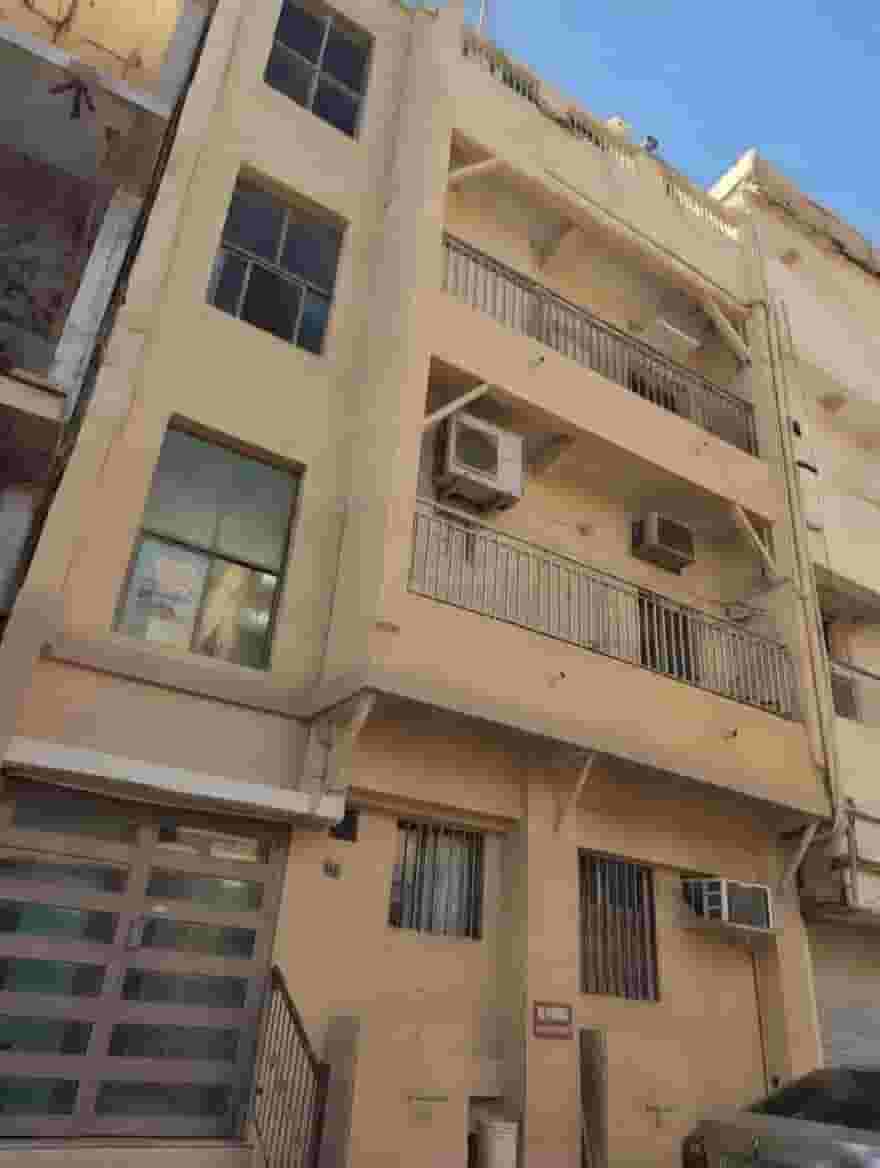 للبيع – بناية استثمارية في الحورة100 الف للبيع – بناية استثمارية في الحورة100 الف