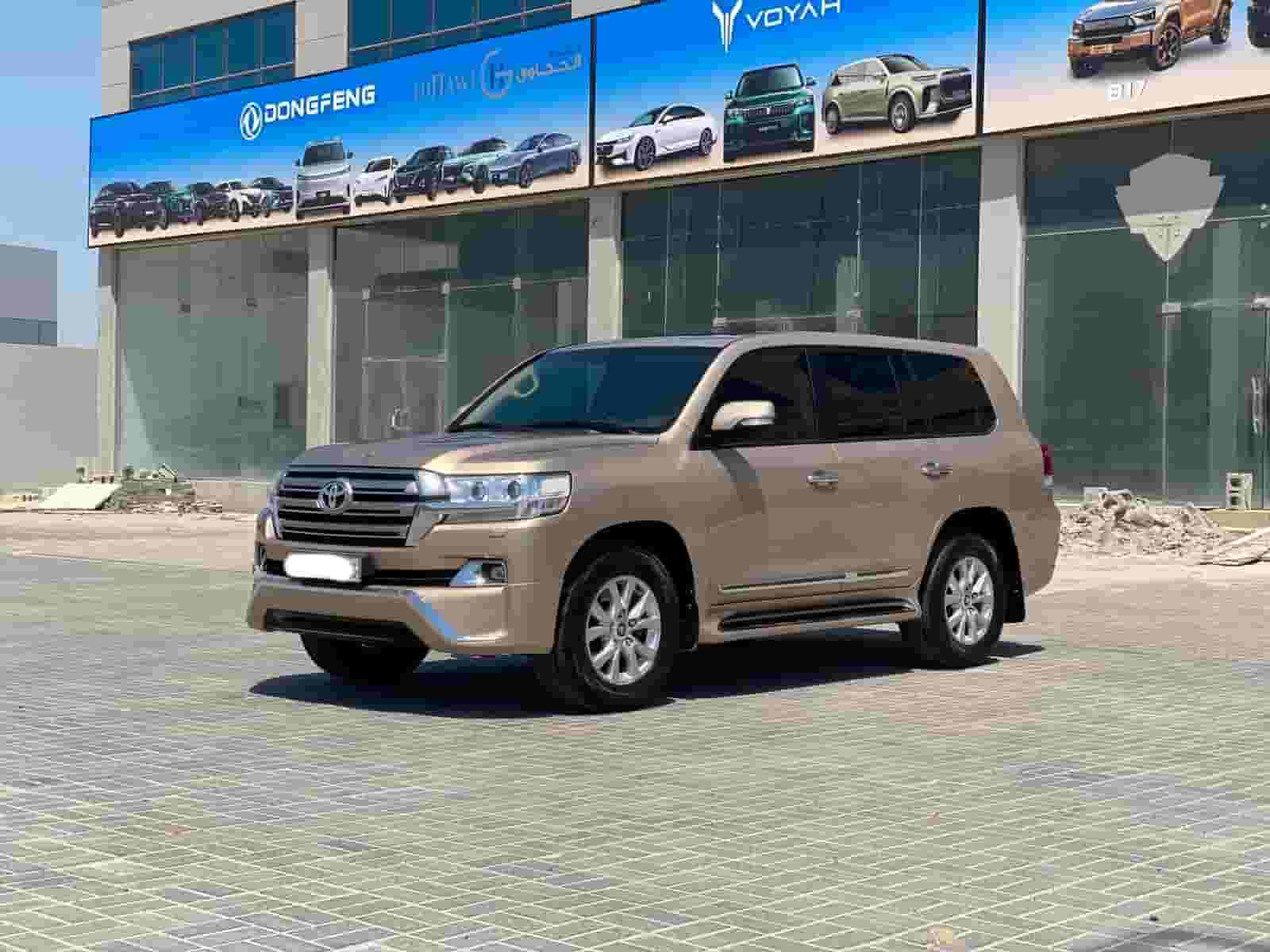 تويوتا لاند كروزر GX-R 2016 تويوتا لاند كروزر GX-R 2016