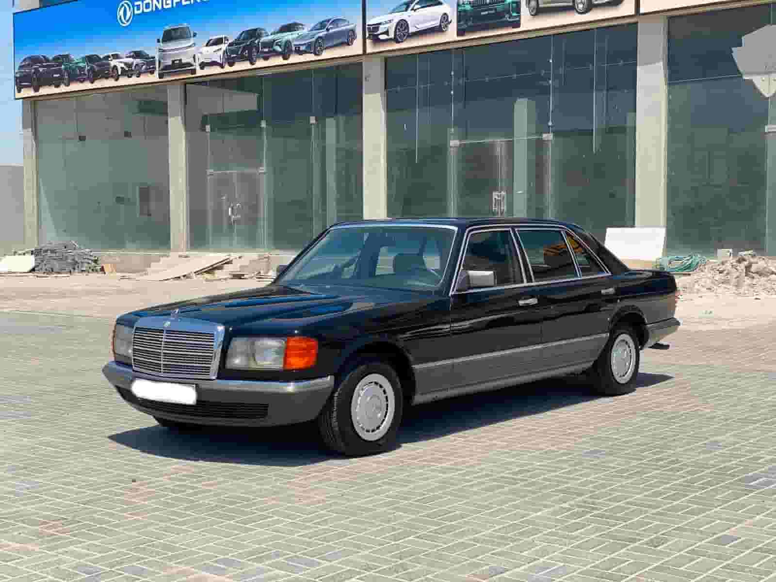 مرسيدس بنز 280 SEL 1982 مرسيدس بنز 280 SEL 1982