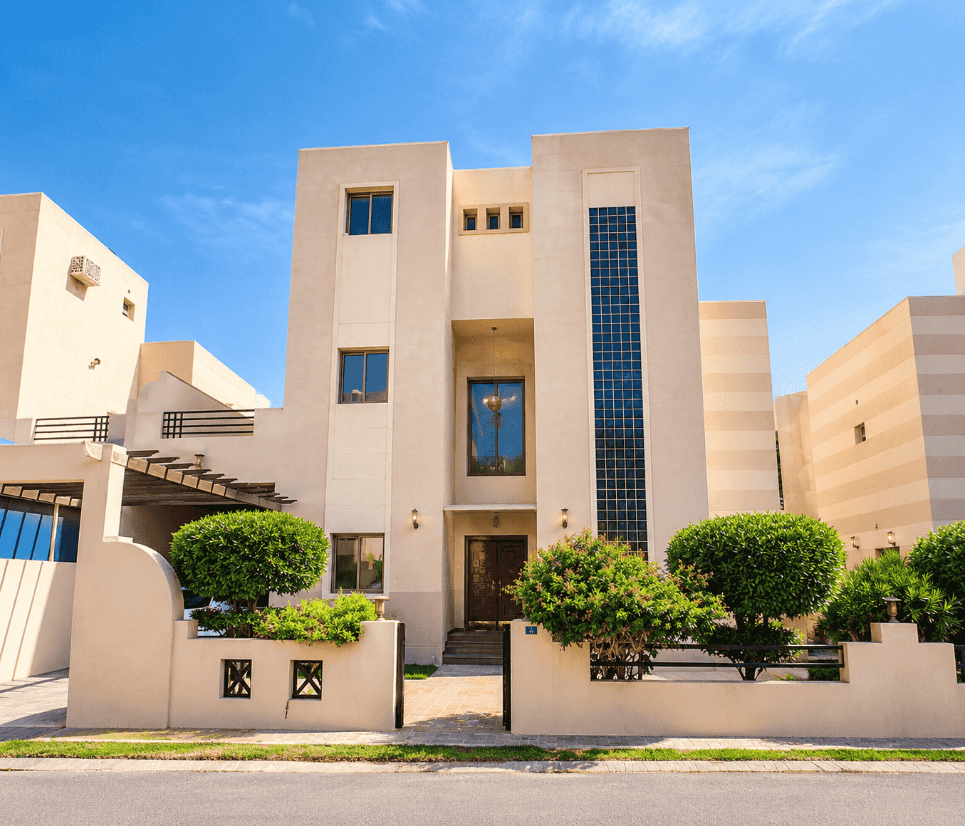 Luxury living in Saar Maqaba - 5 bedroom furnished villa Luxury living in Saar Maqaba - 5 bedroom furnished villa