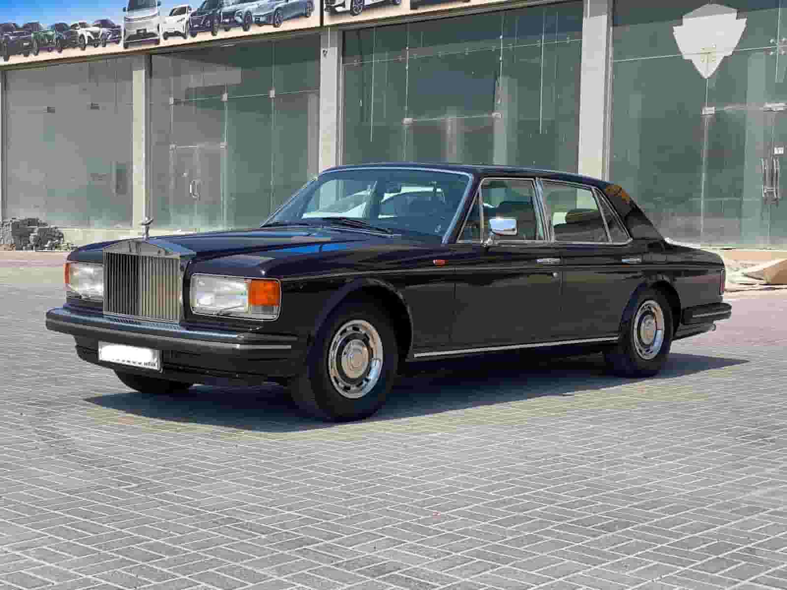Rolls Royce Spirit 1984 (Maroon) Rolls Royce Spirit 1984 (Maroon)